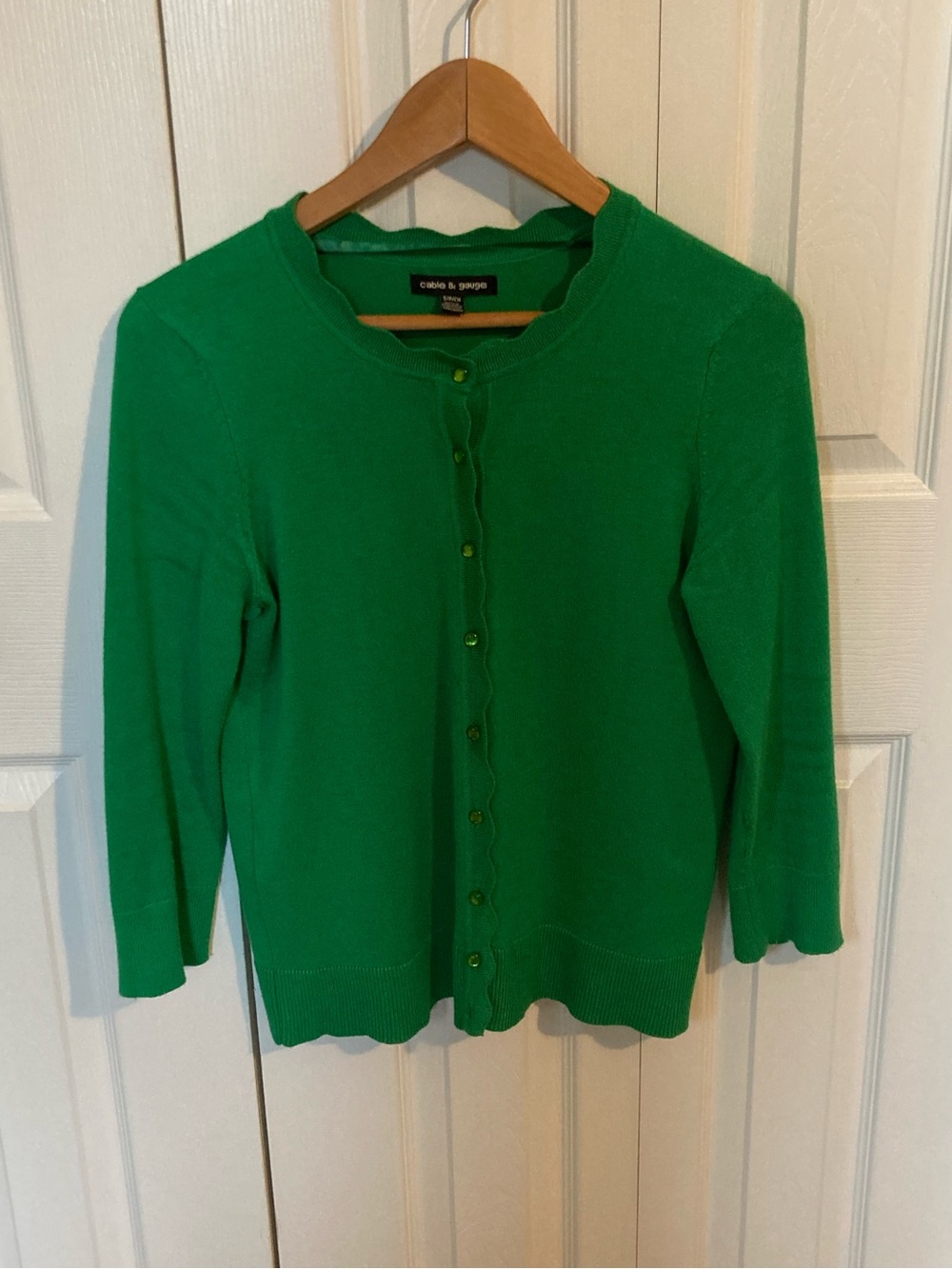 Cable & Gauge Green Ruffle Hem Cardigan Size S